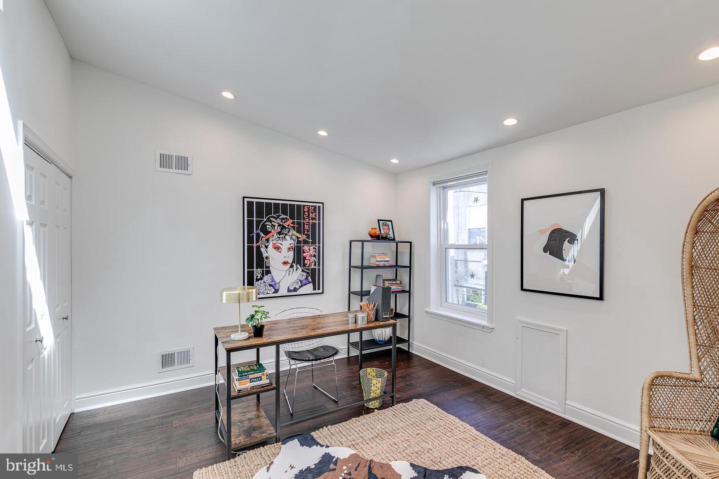 GRADUATE HOSPITAL - Residential Lease