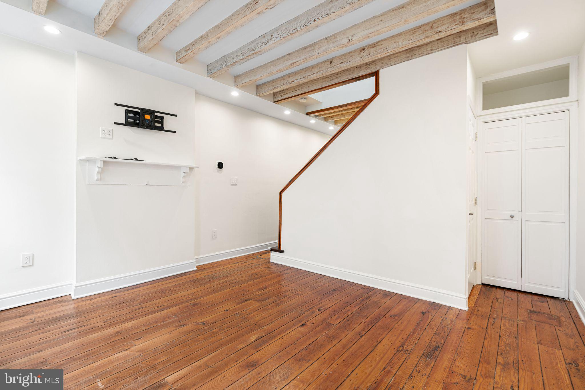 GRADUATE HOSPITAL - Residential Lease