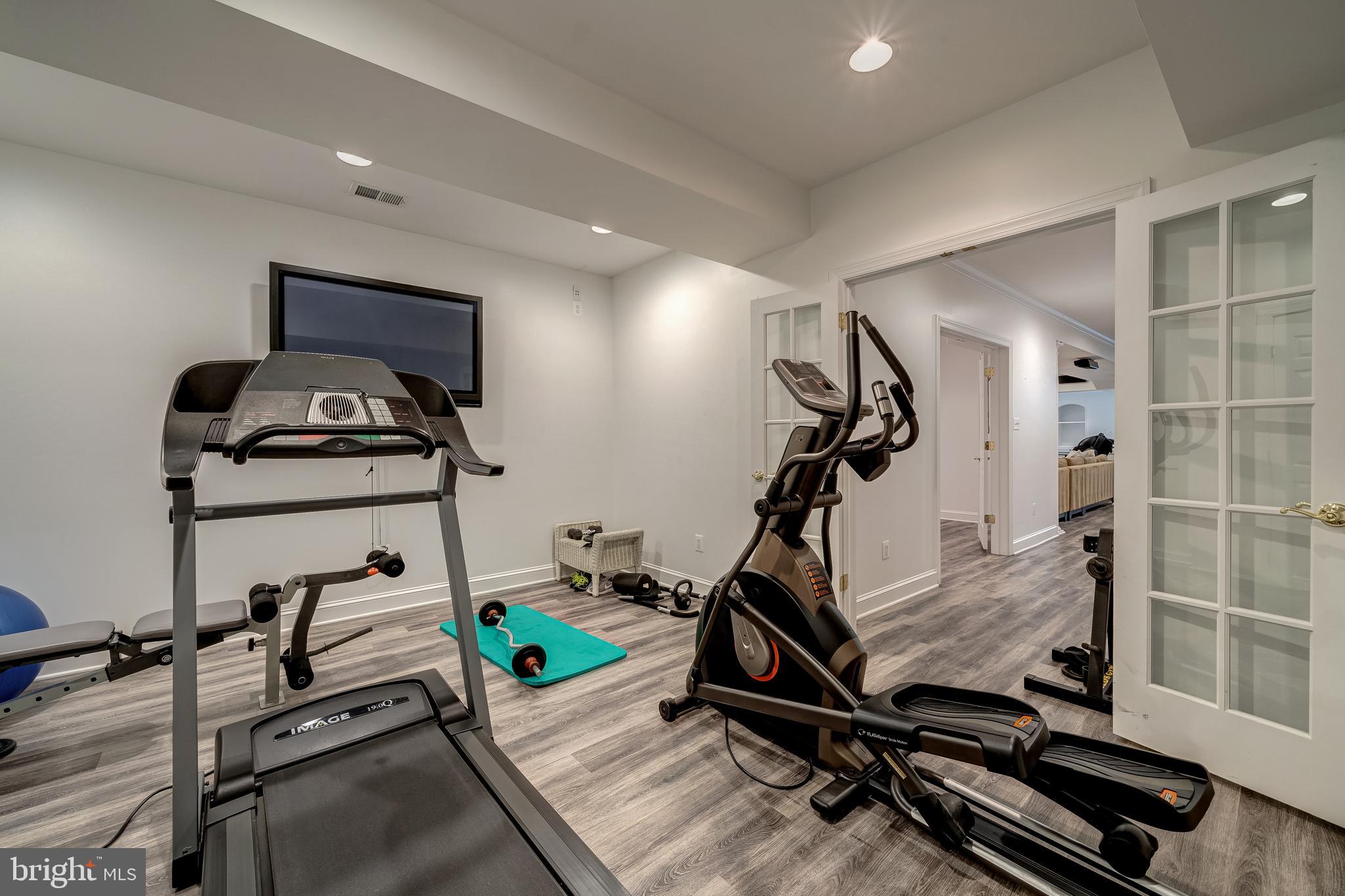 COLVIN MANOR - Residential