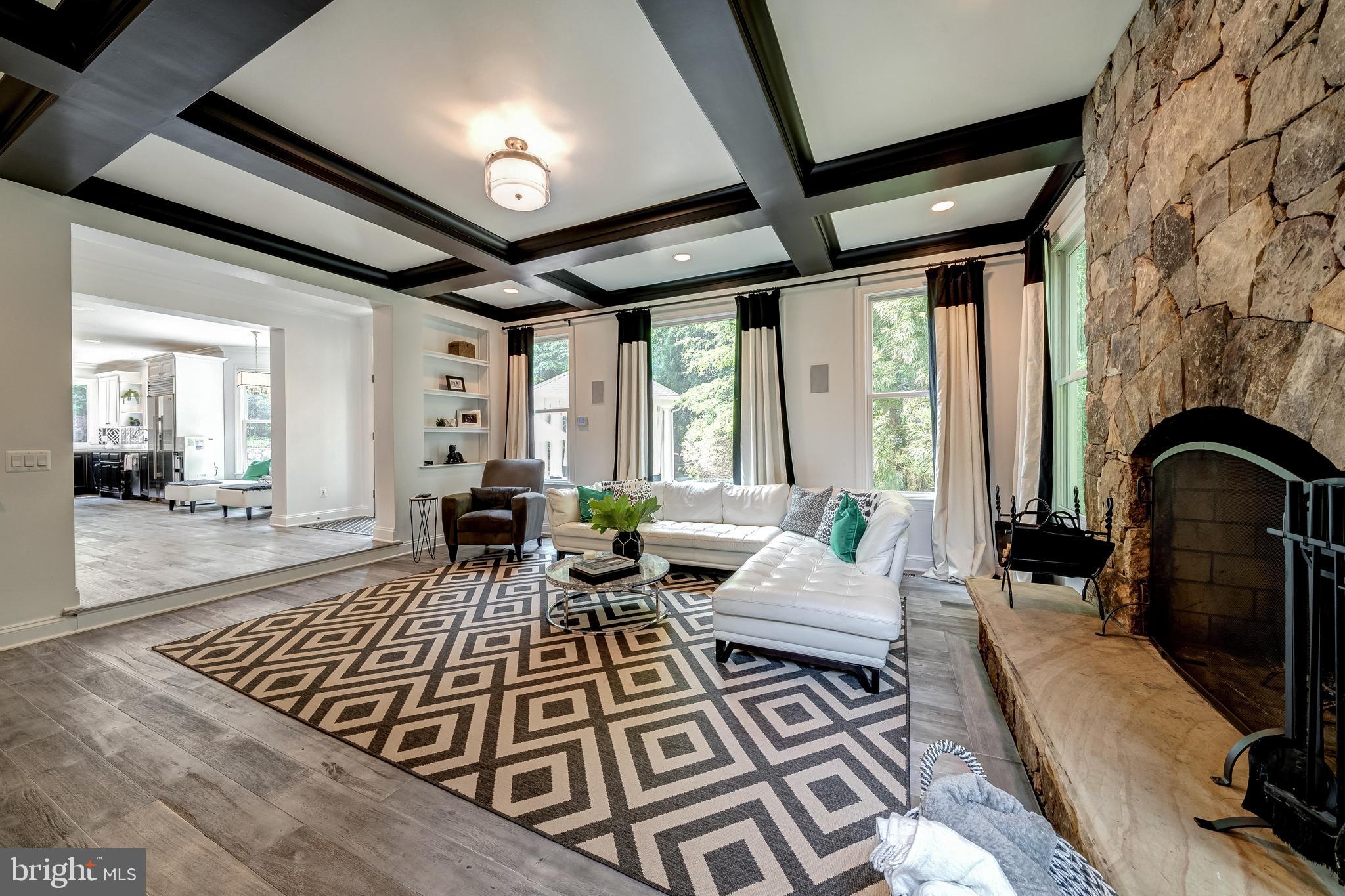 COLVIN MANOR - Residential