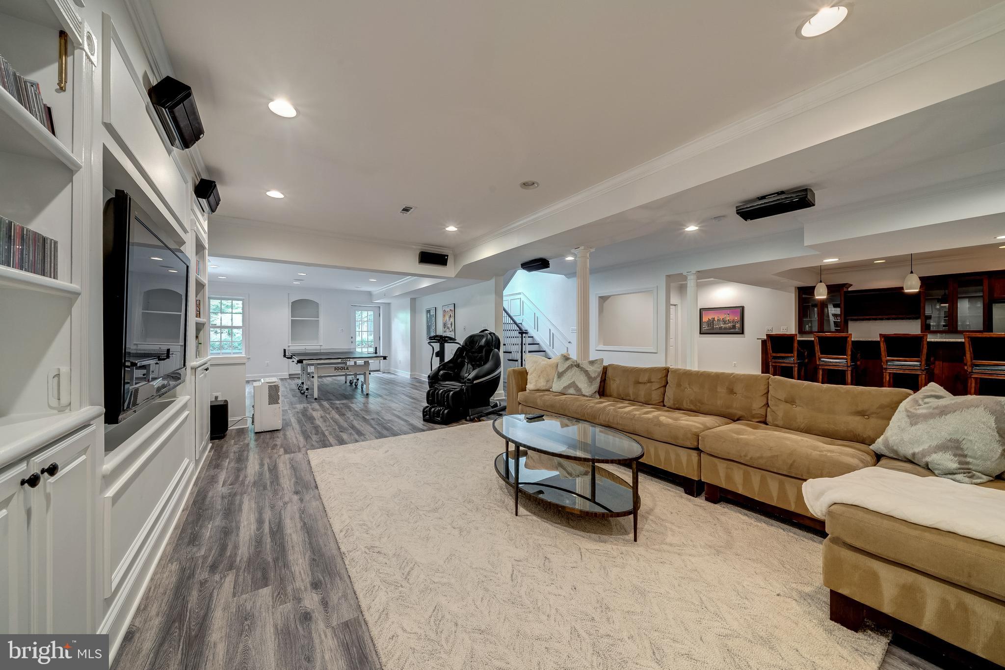 COLVIN MANOR - Residential