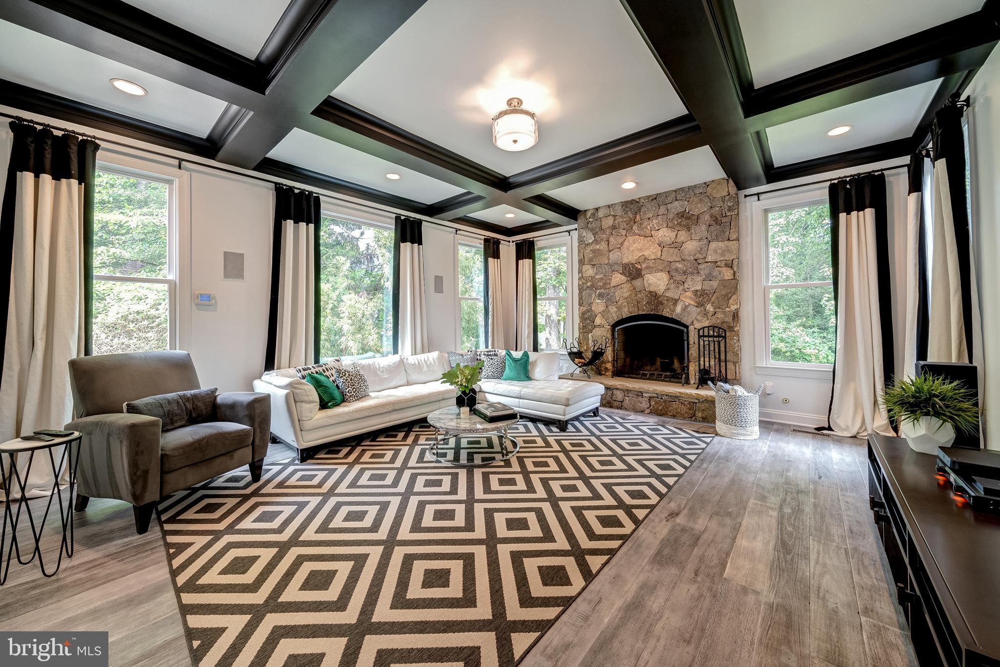 COLVIN MANOR - Residential