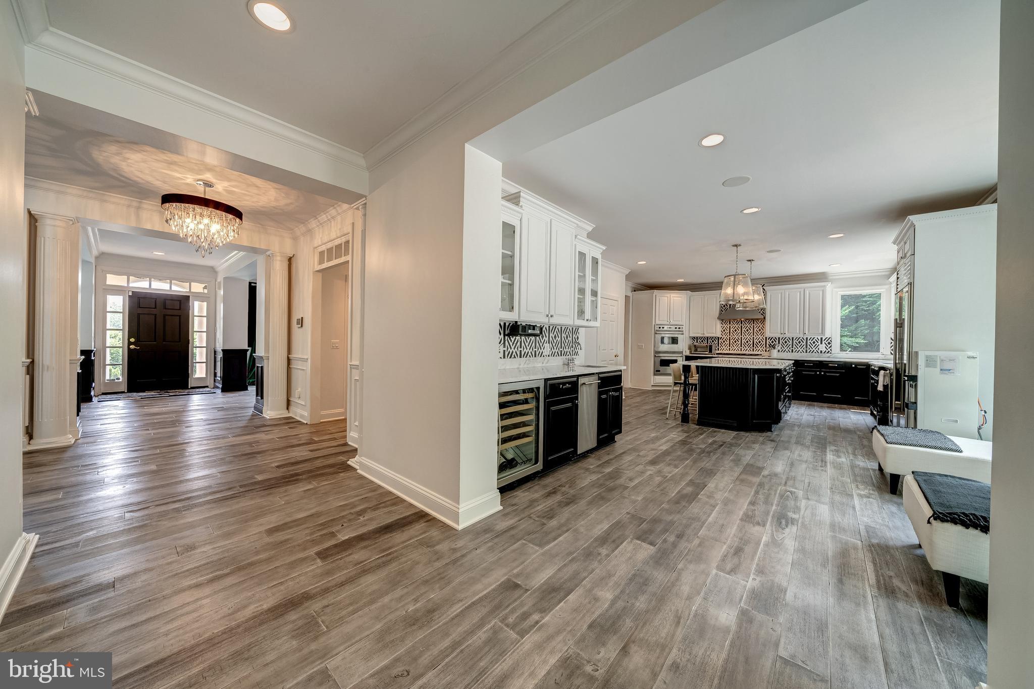 COLVIN MANOR - Residential