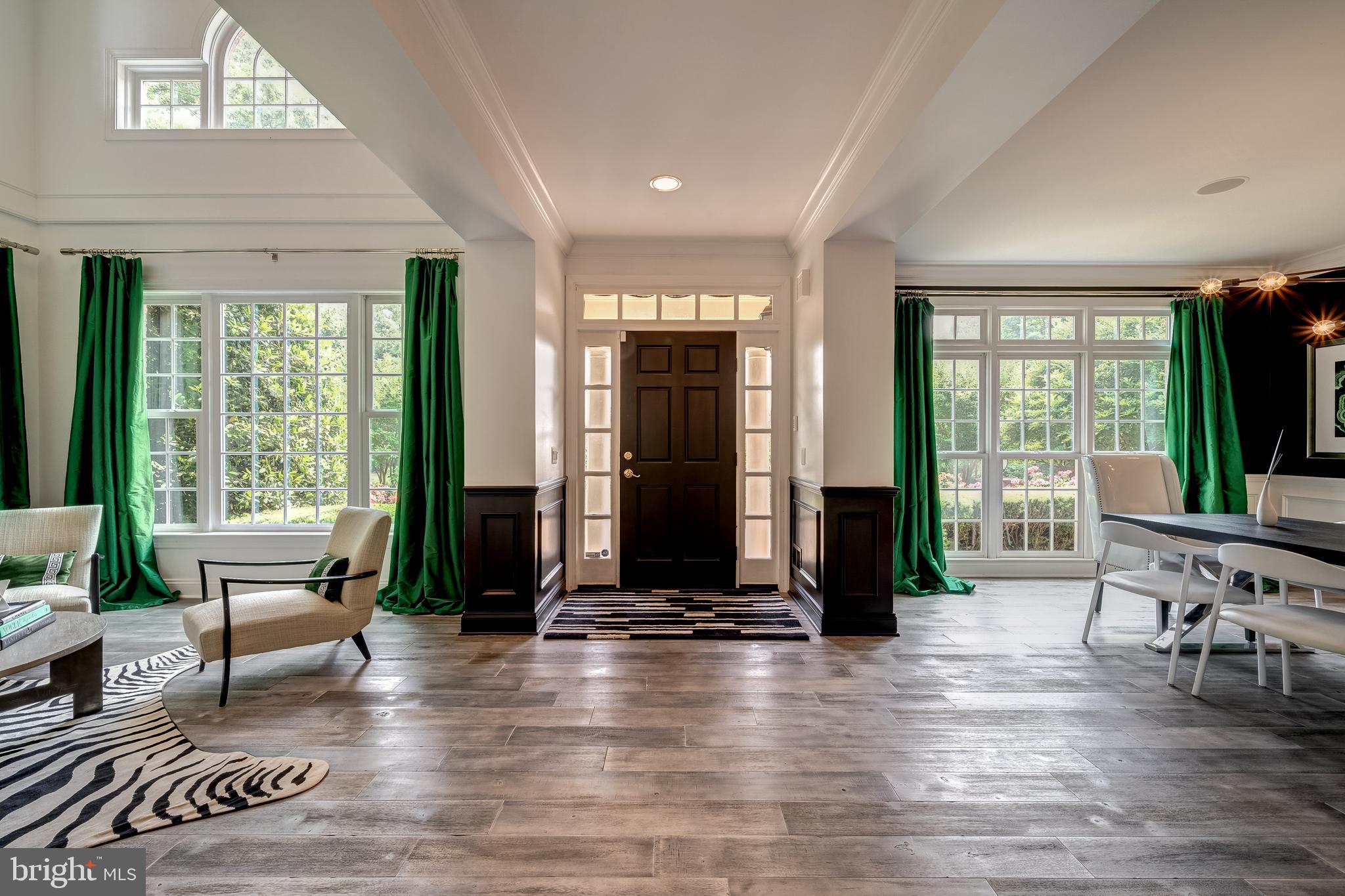 COLVIN MANOR - Residential