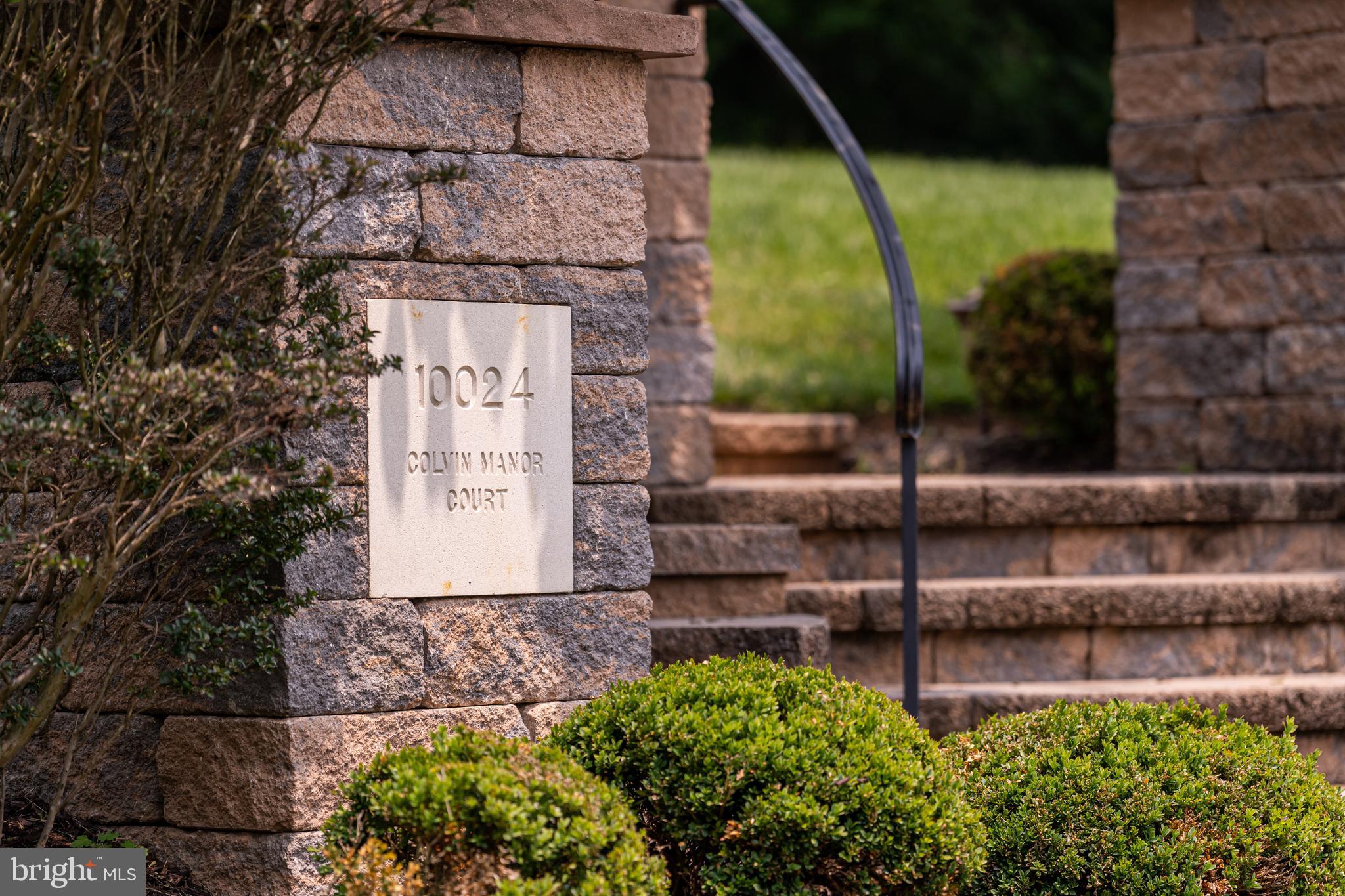 COLVIN MANOR - Residential