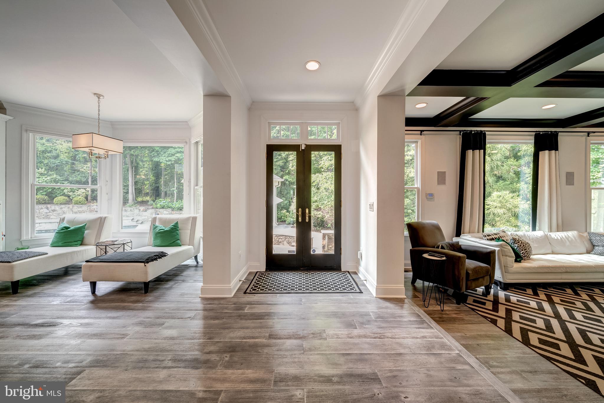 COLVIN MANOR - Residential