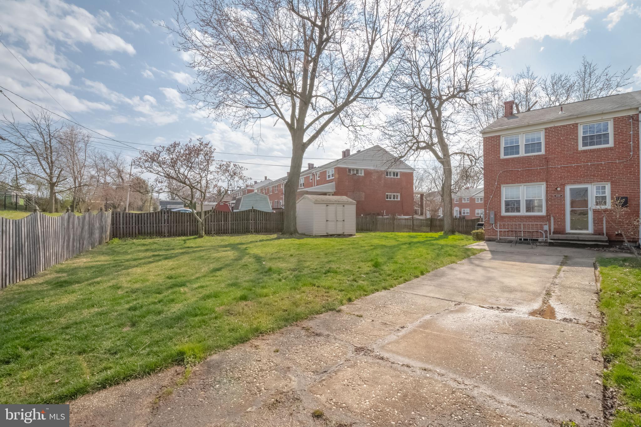 OAKLEIGH - Residential Lease