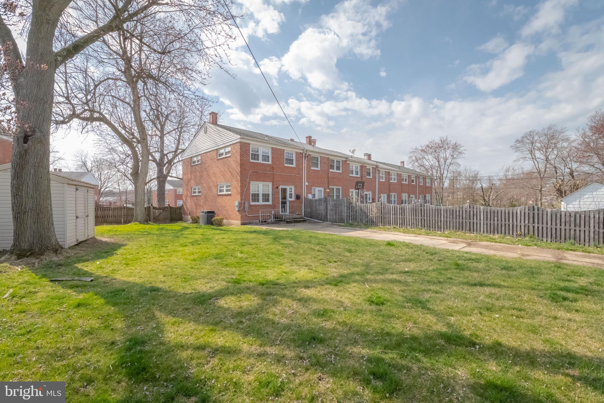 OAKLEIGH - Residential Lease