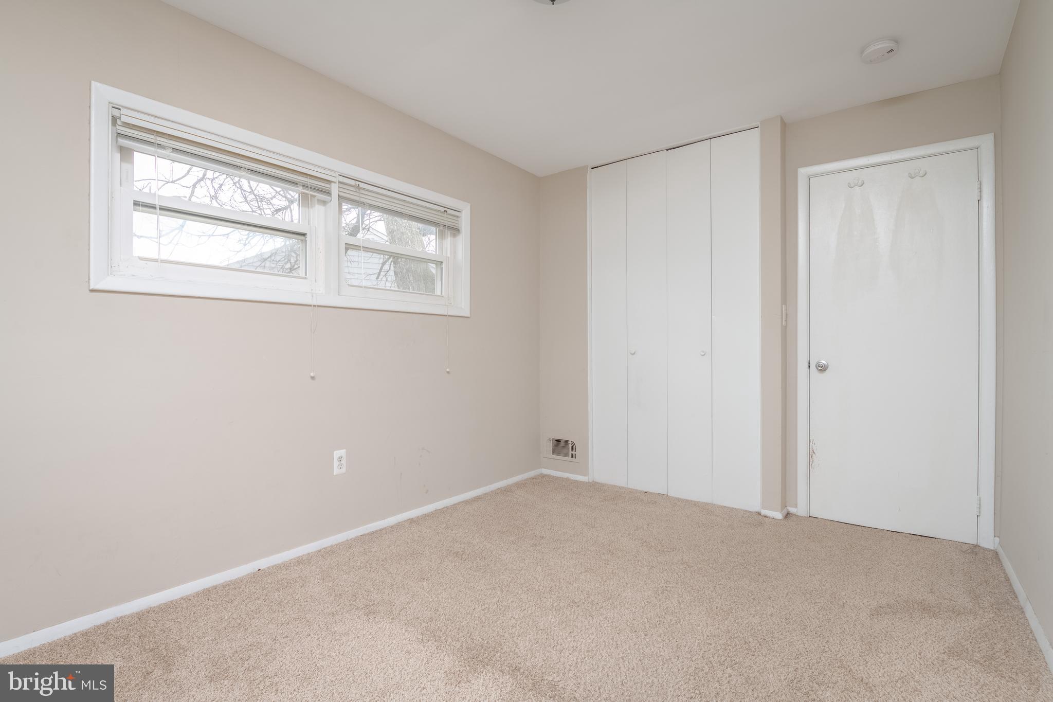 OAKLEIGH - Residential Lease