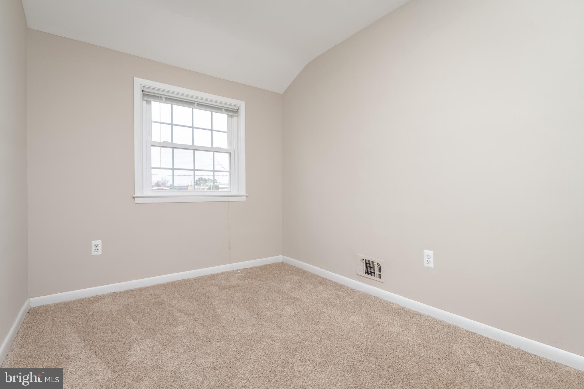 OAKLEIGH - Residential Lease