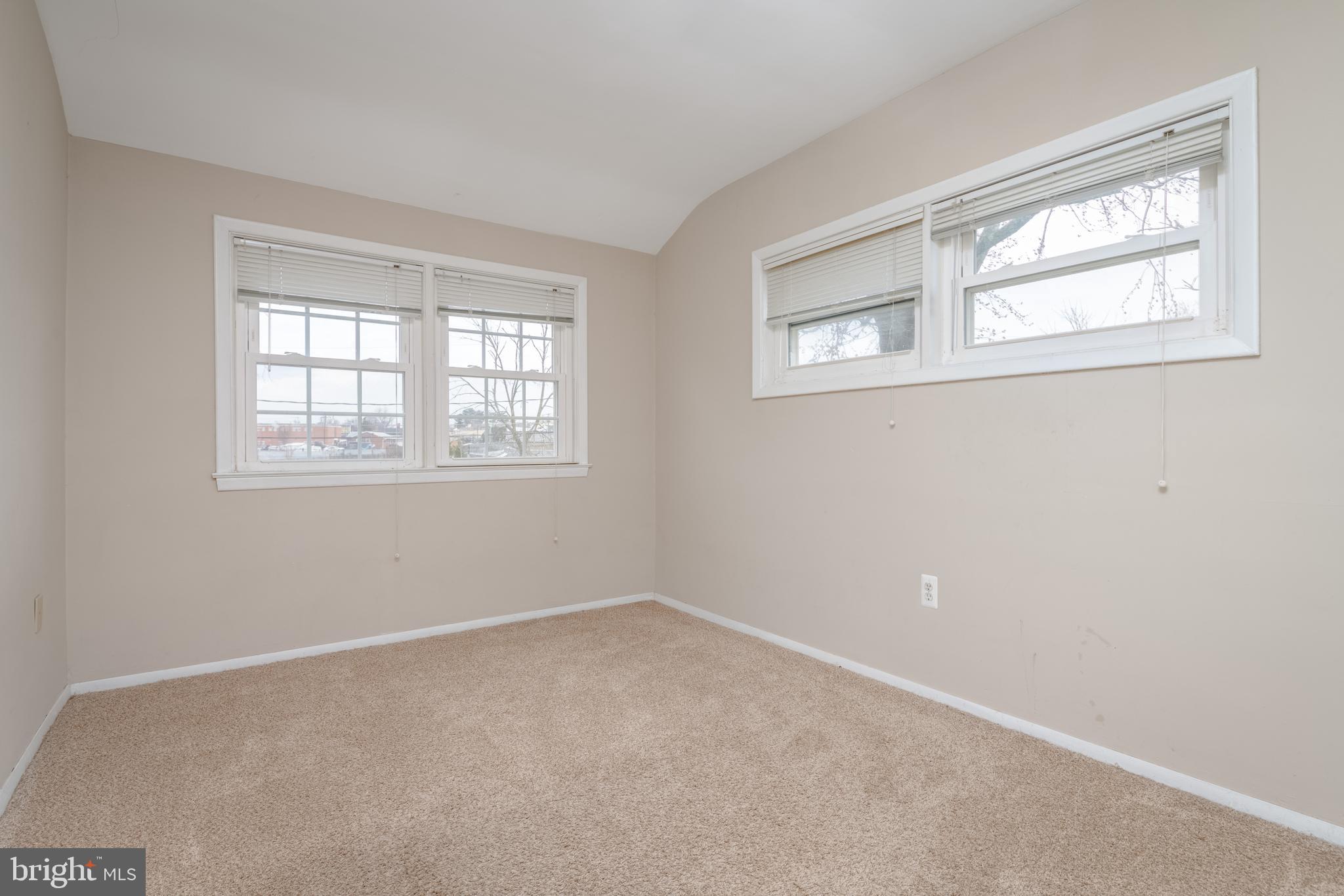 OAKLEIGH - Residential Lease