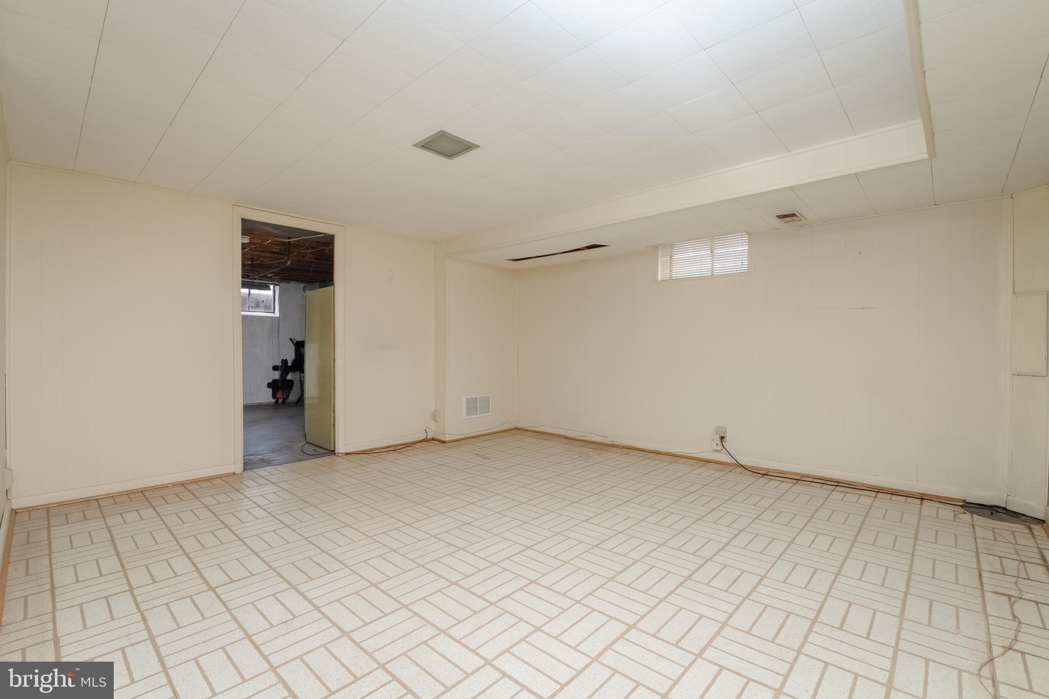 OAKLEIGH - Residential Lease