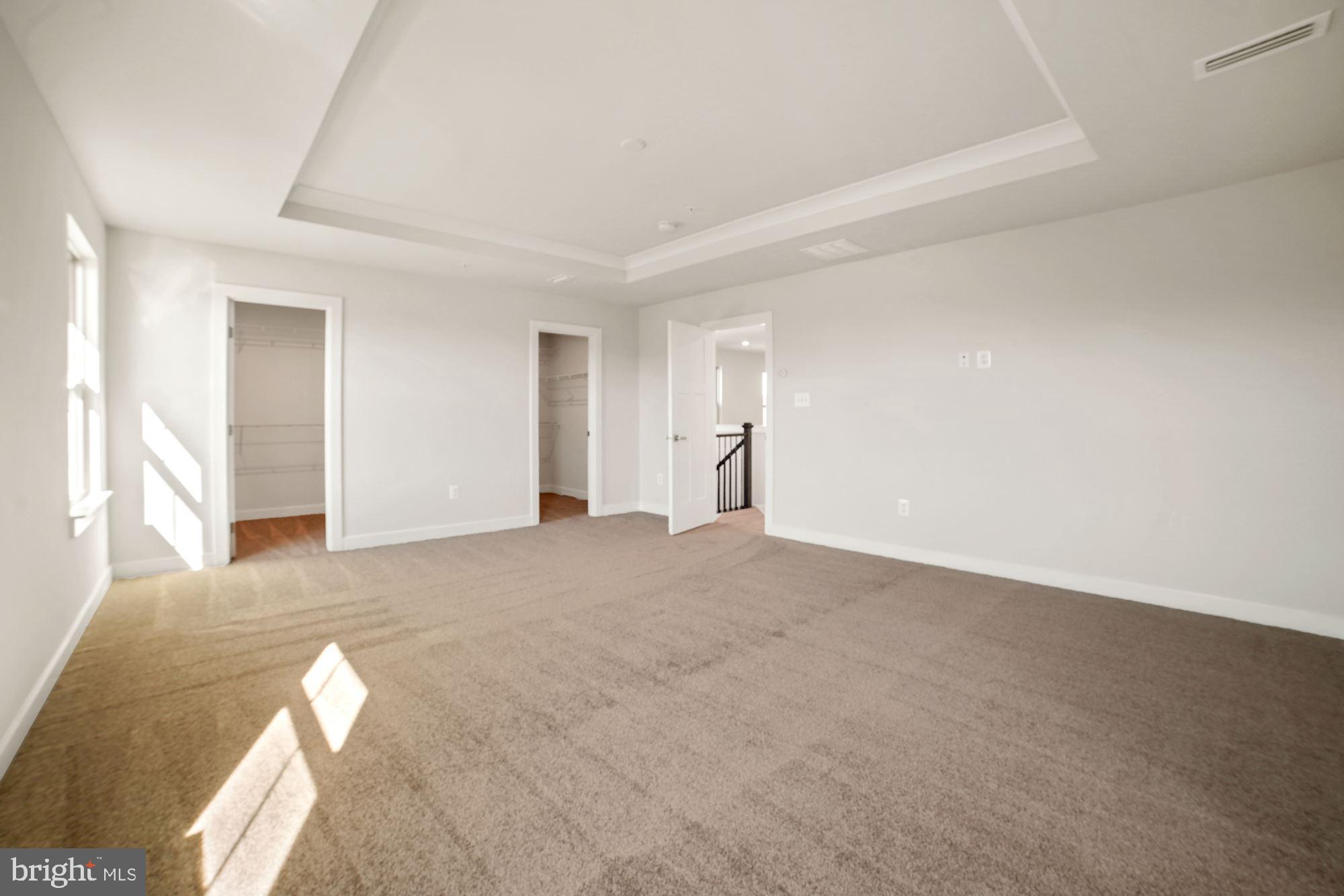 LAKE LINGANORE - Residential