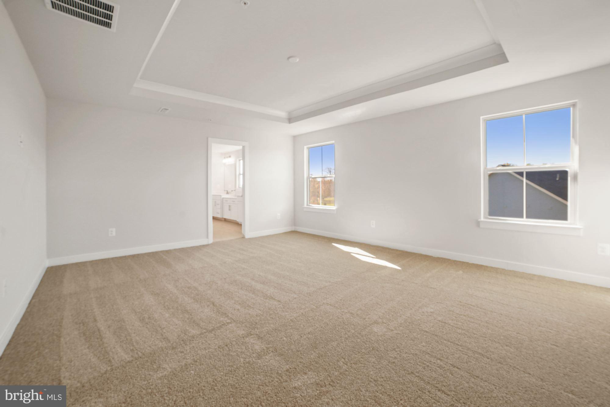 LAKE LINGANORE - Residential