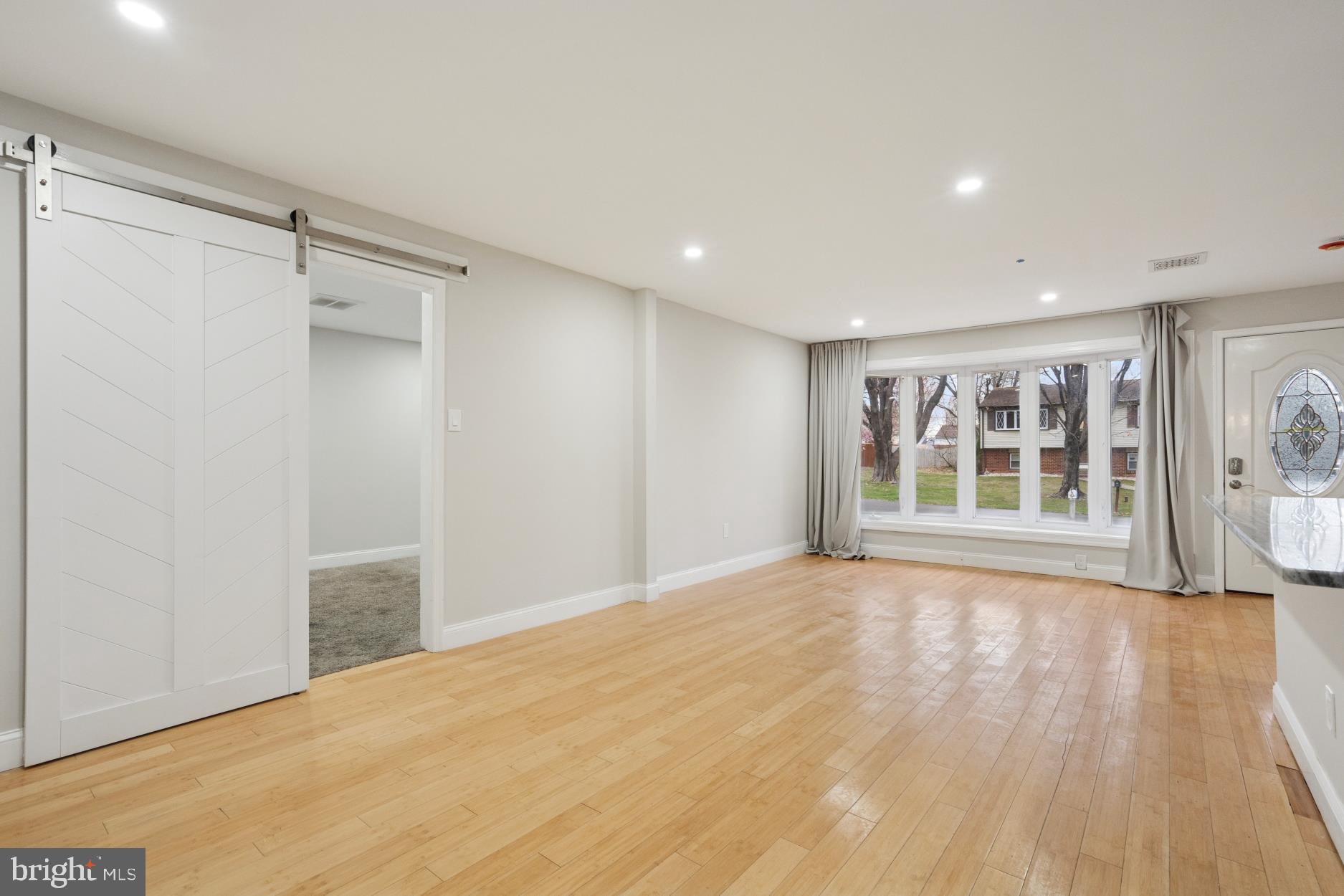 FEASTERVILLE - Residential Lease