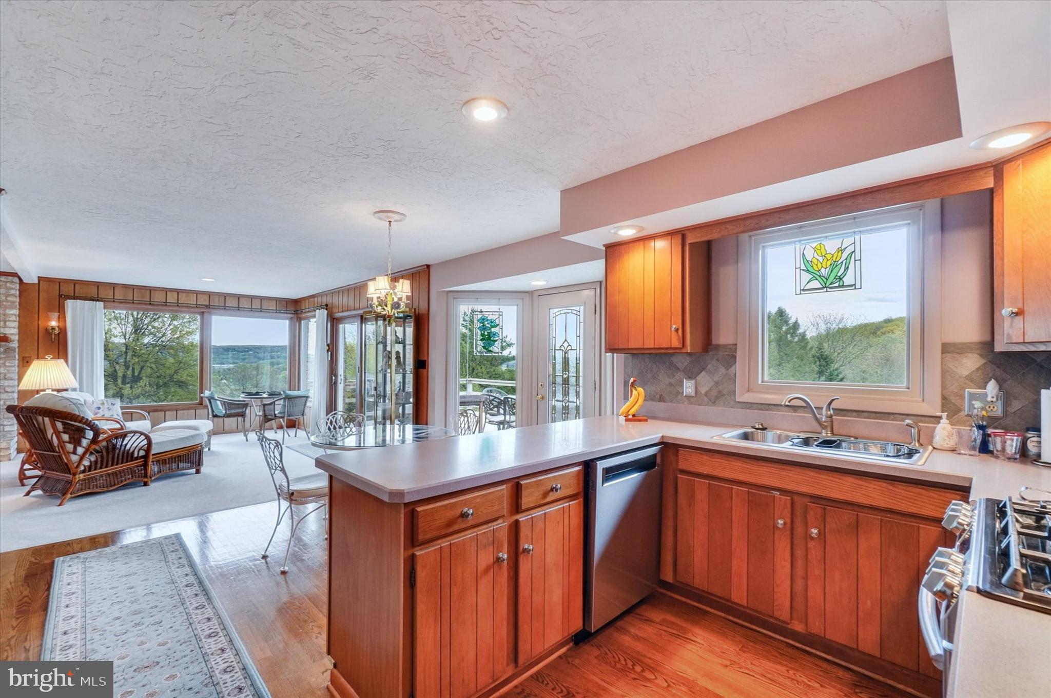 PENN OAKS - Residential