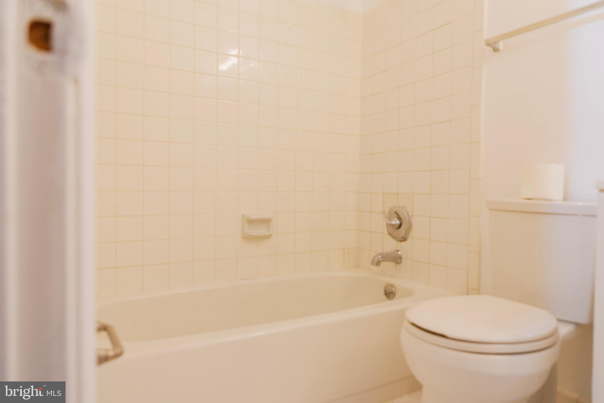 ROCK CREEK MANOR - Residential Lease