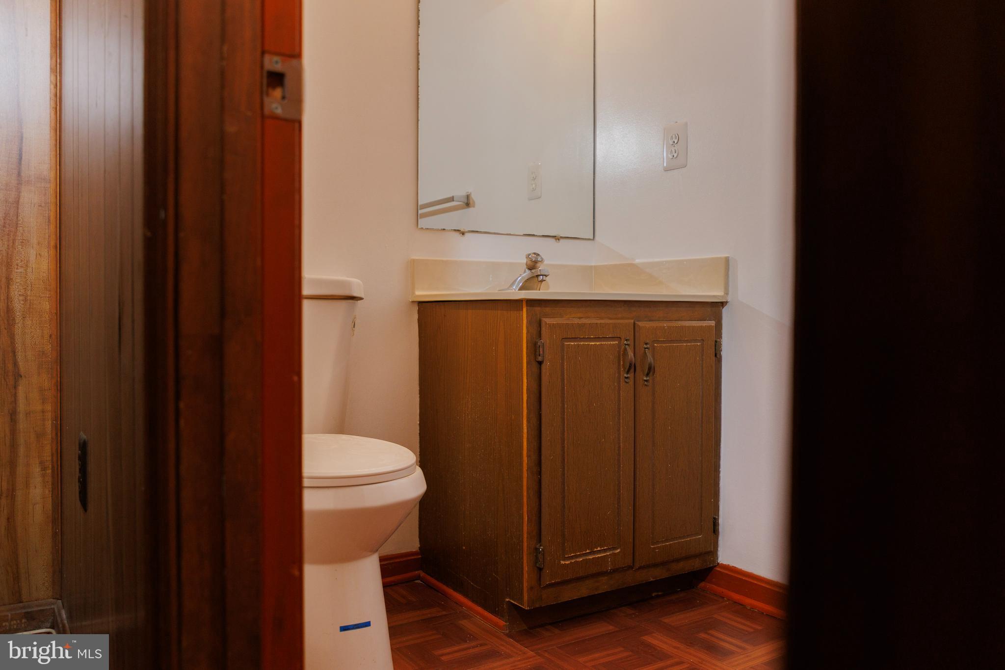 ROCK CREEK MANOR - Residential Lease