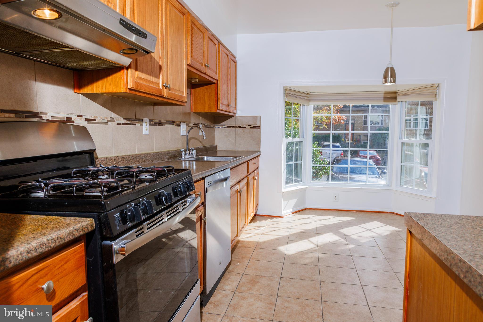 ROCK CREEK MANOR - Residential Lease