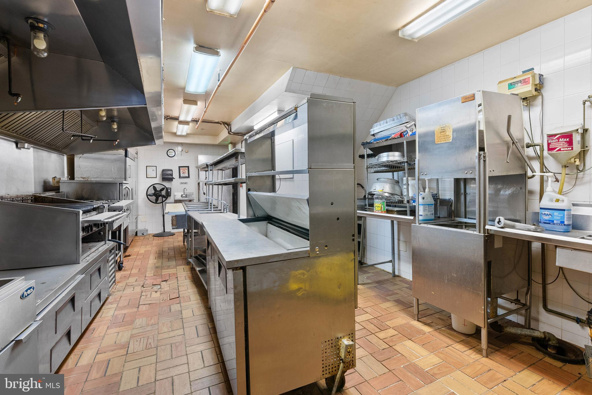 BELLA VISTA - Commercial Sale