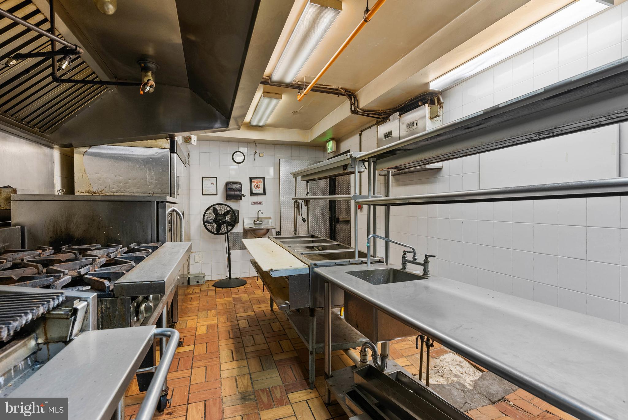 BELLA VISTA - Commercial Sale