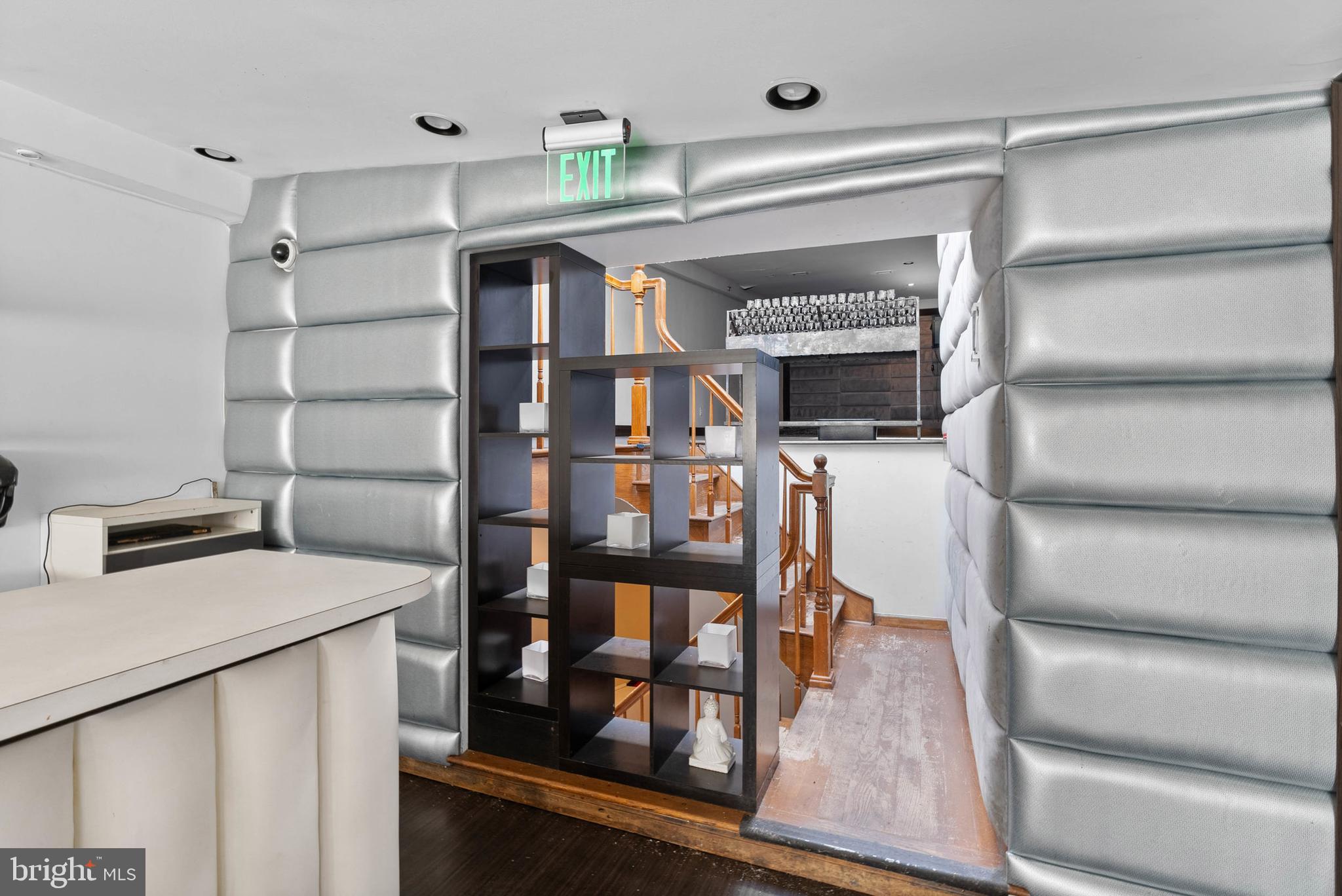 BELLA VISTA - Commercial Sale