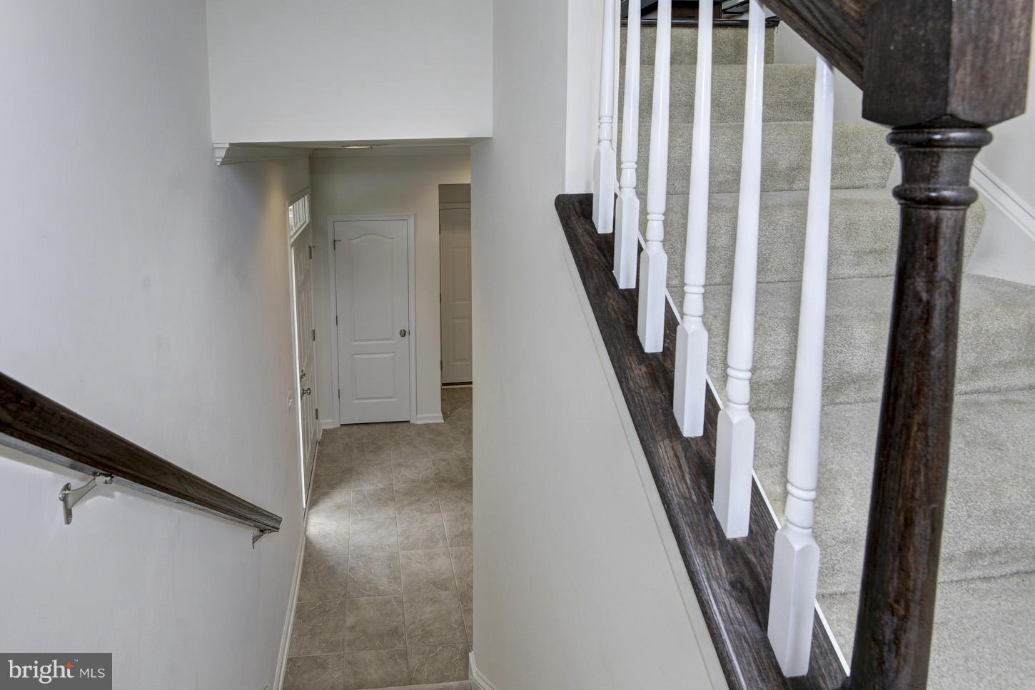 SIGNATURE AT BROADLANDS - Residential