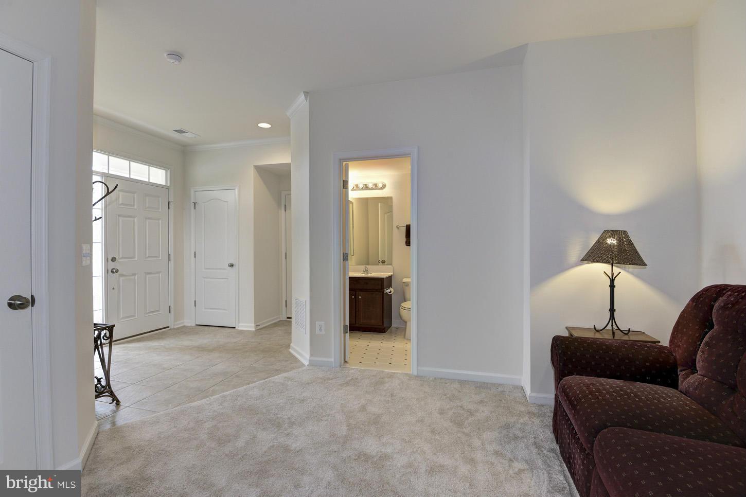 SIGNATURE AT BROADLANDS - Residential