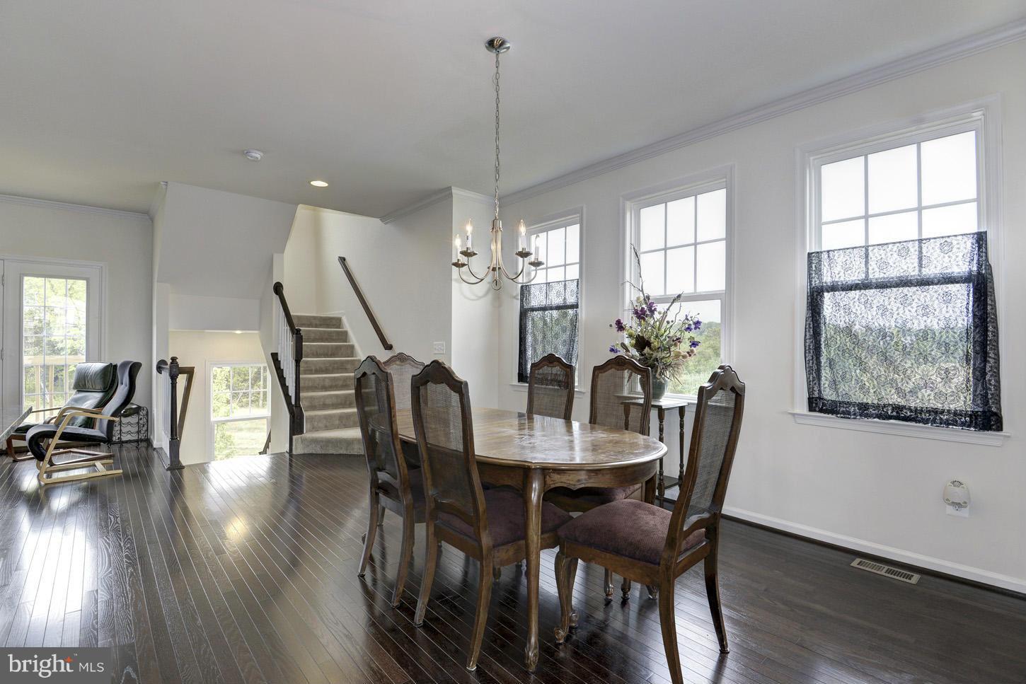 SIGNATURE AT BROADLANDS - Residential