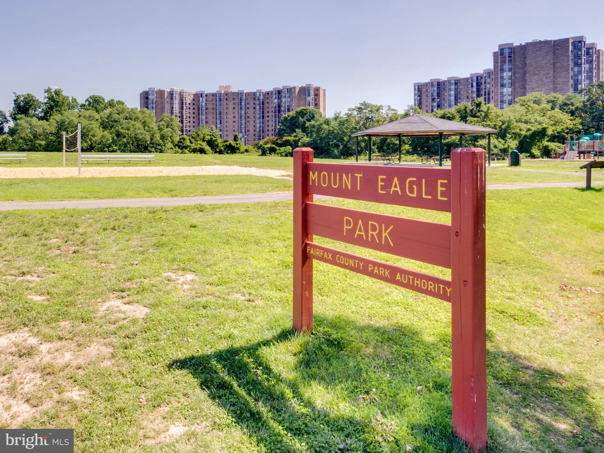 PAVILIONS AT HUNTINGTON - Residential