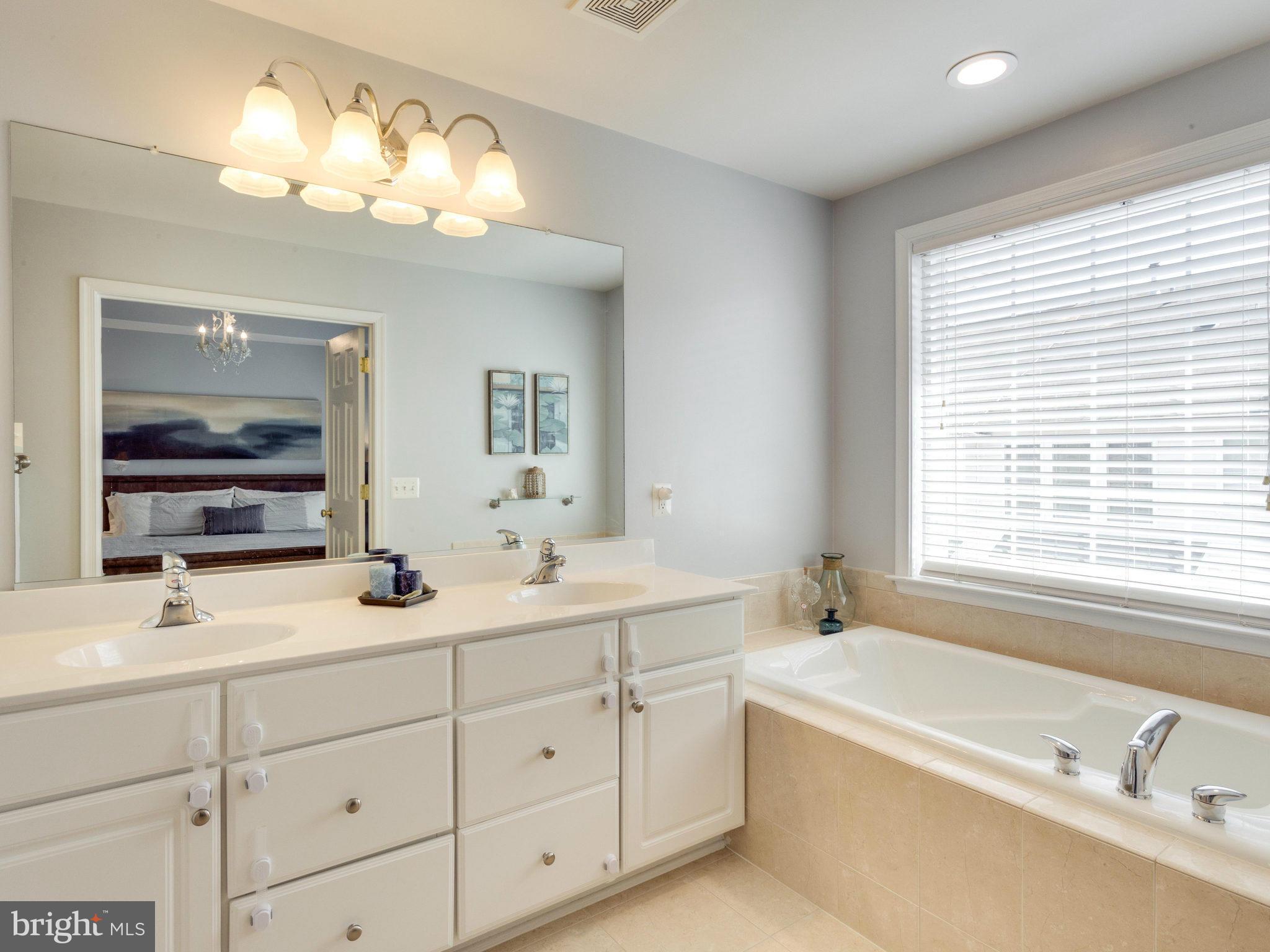 PAVILIONS AT HUNTINGTON - Residential