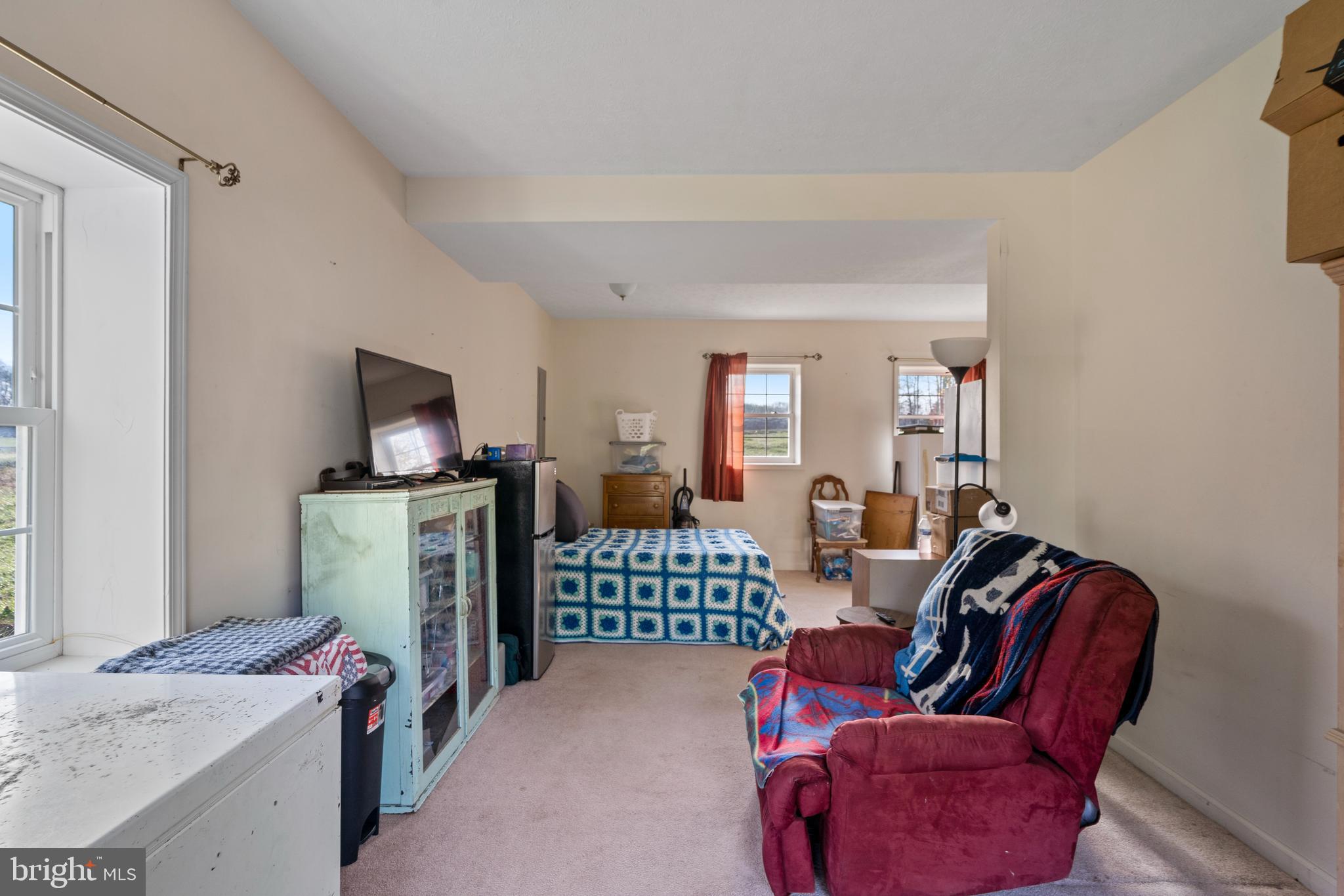 HICKORY CORNER - Residential