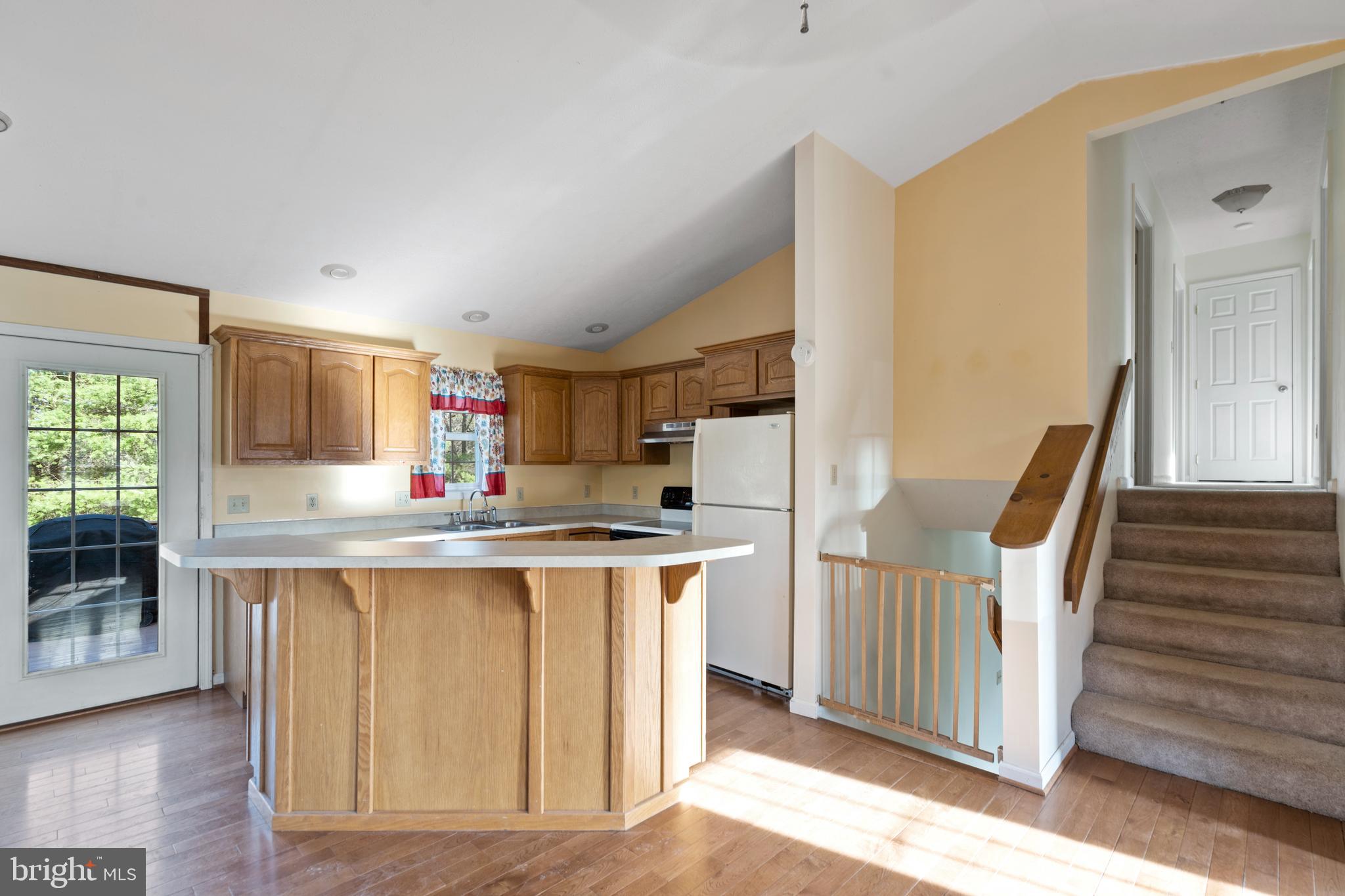 HICKORY CORNER - Residential