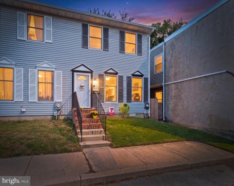 Townhouse For Sale - 1227 Apple Street<br/> WILMINGTON, DE 19801