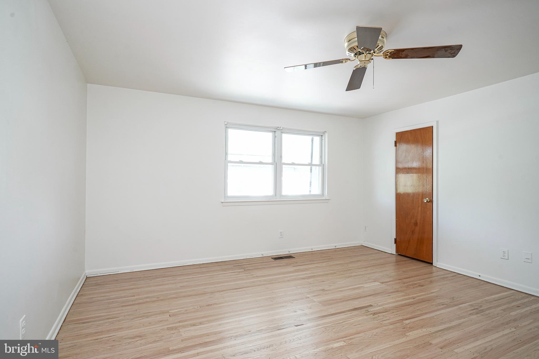 PHILADELPHIA (SOUTH) - Residential Lease