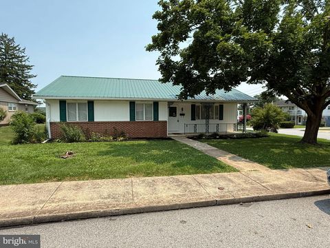 Homes For Sale - 201 Gross Ave<br/> DOVER, PA 17315