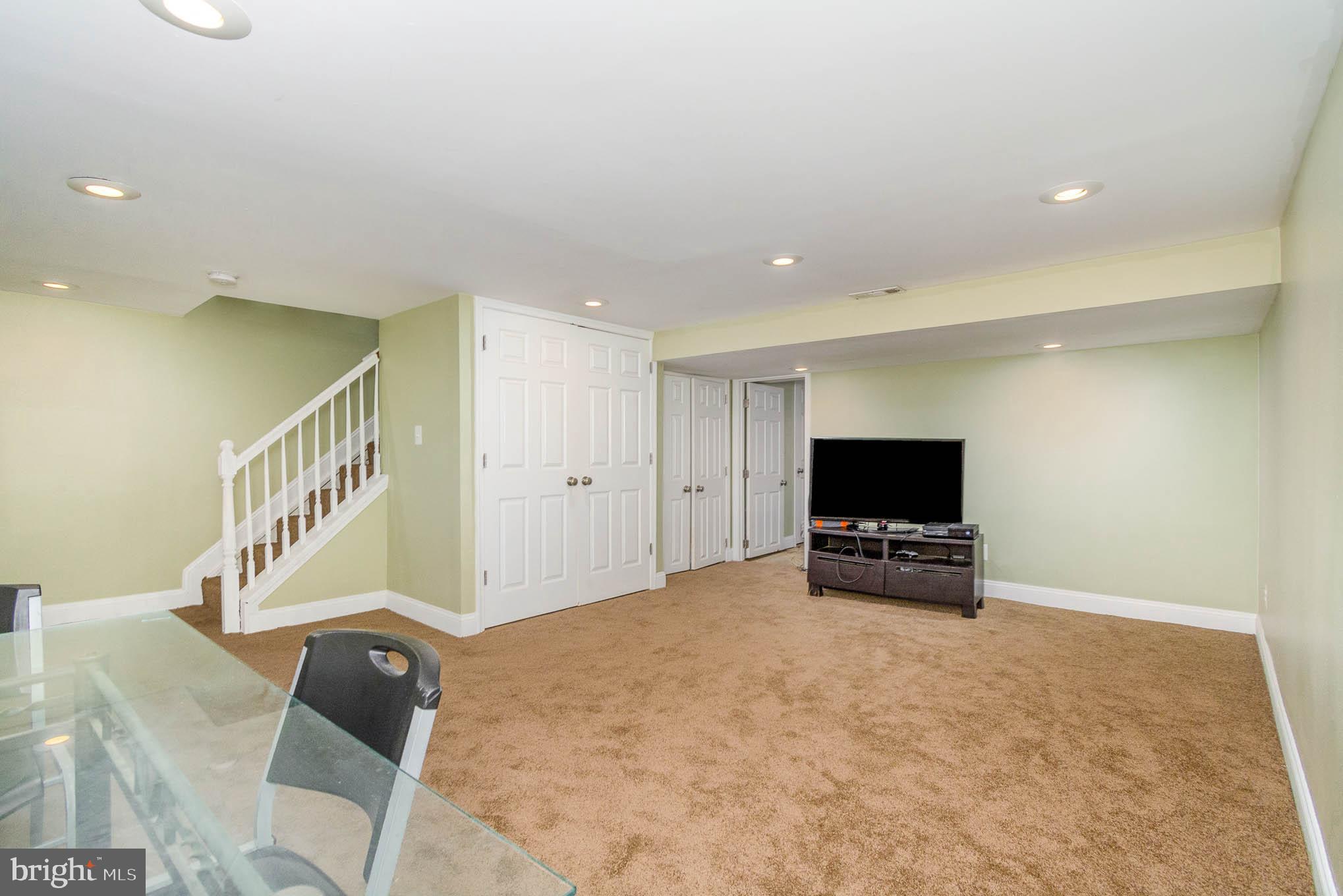 NORTHWOOD - Residential