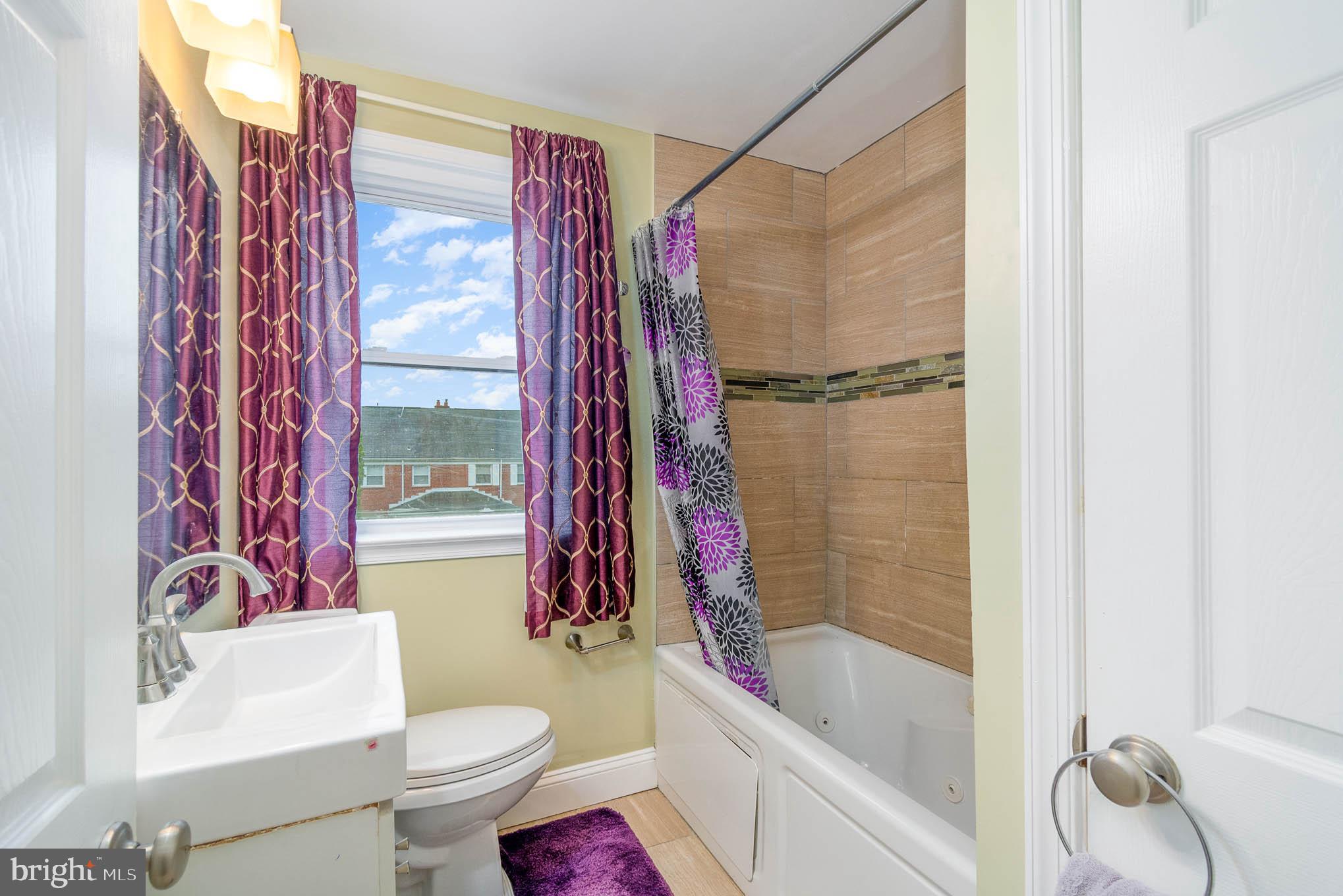 NORTHWOOD - Residential