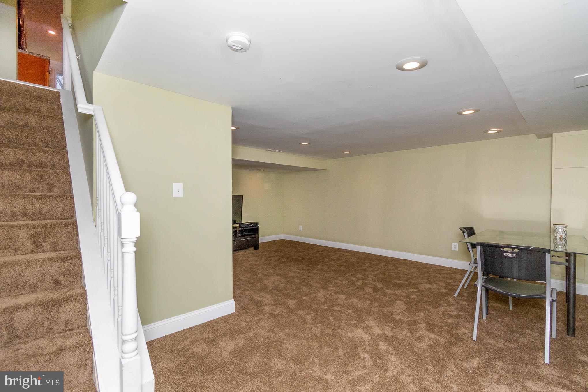 NORTHWOOD - Residential