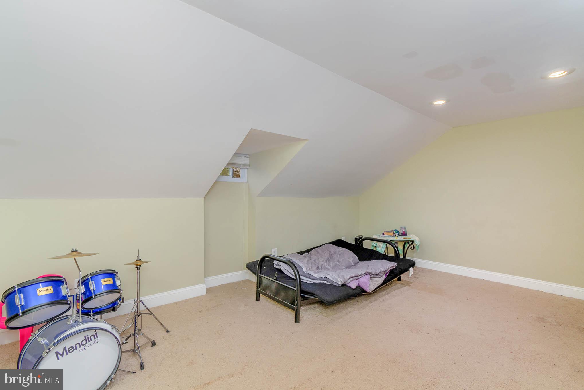 NORTHWOOD - Residential