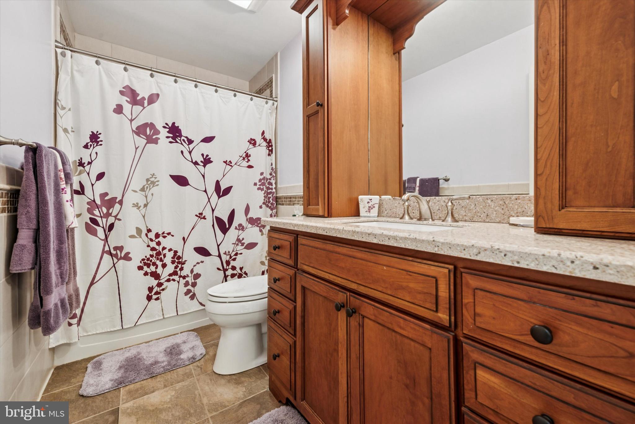 THORNBURY KNOLL - Residential