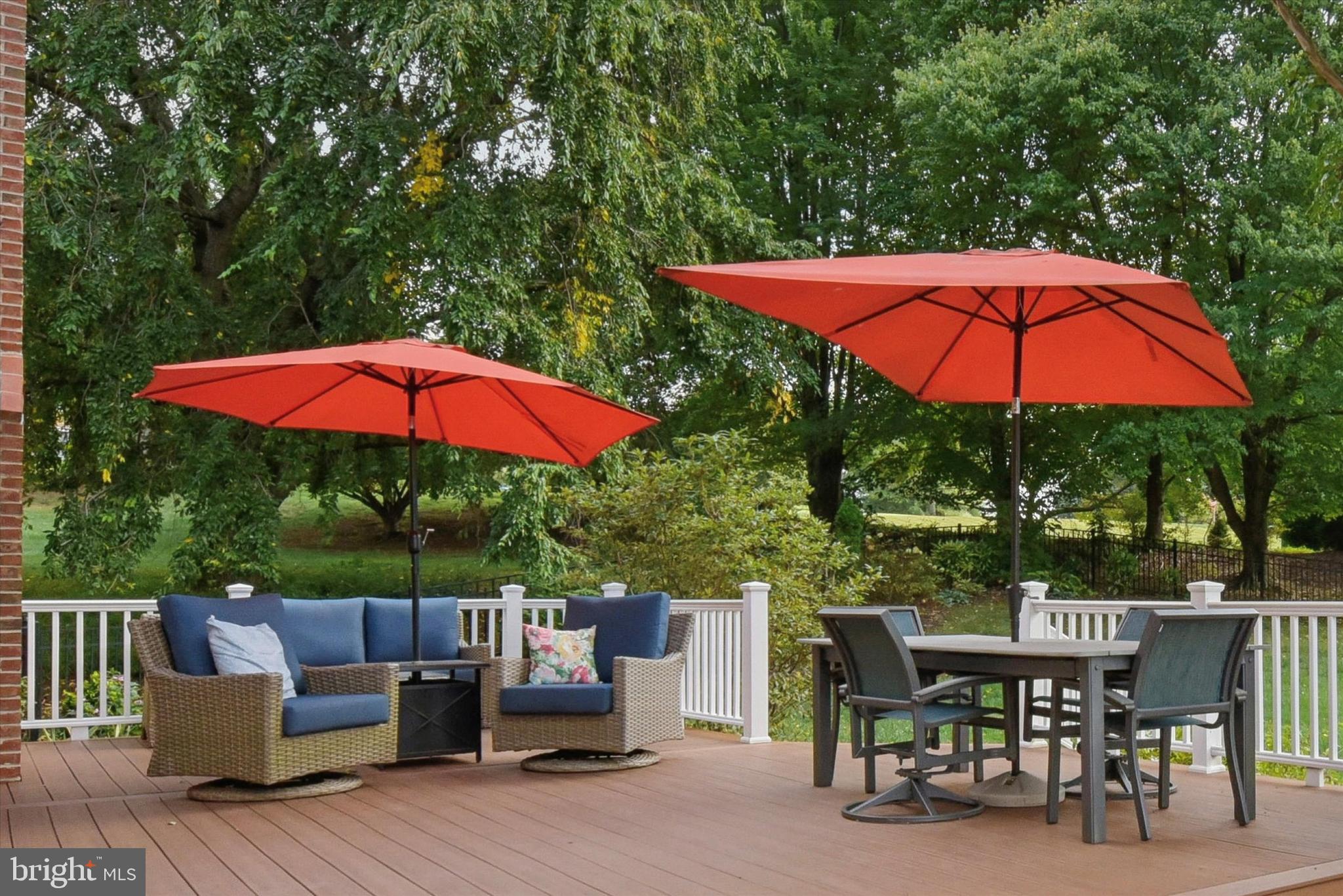 THORNBURY KNOLL - Residential