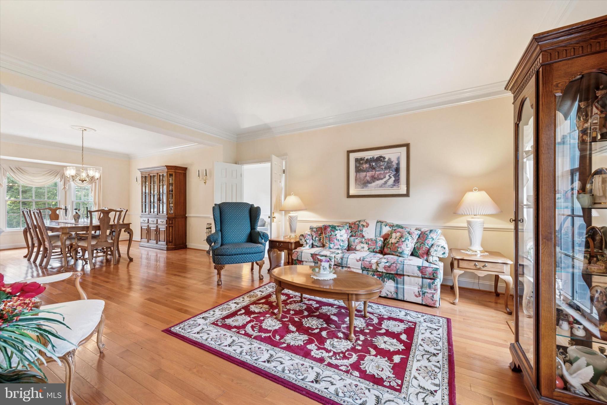 THORNBURY KNOLL - Residential