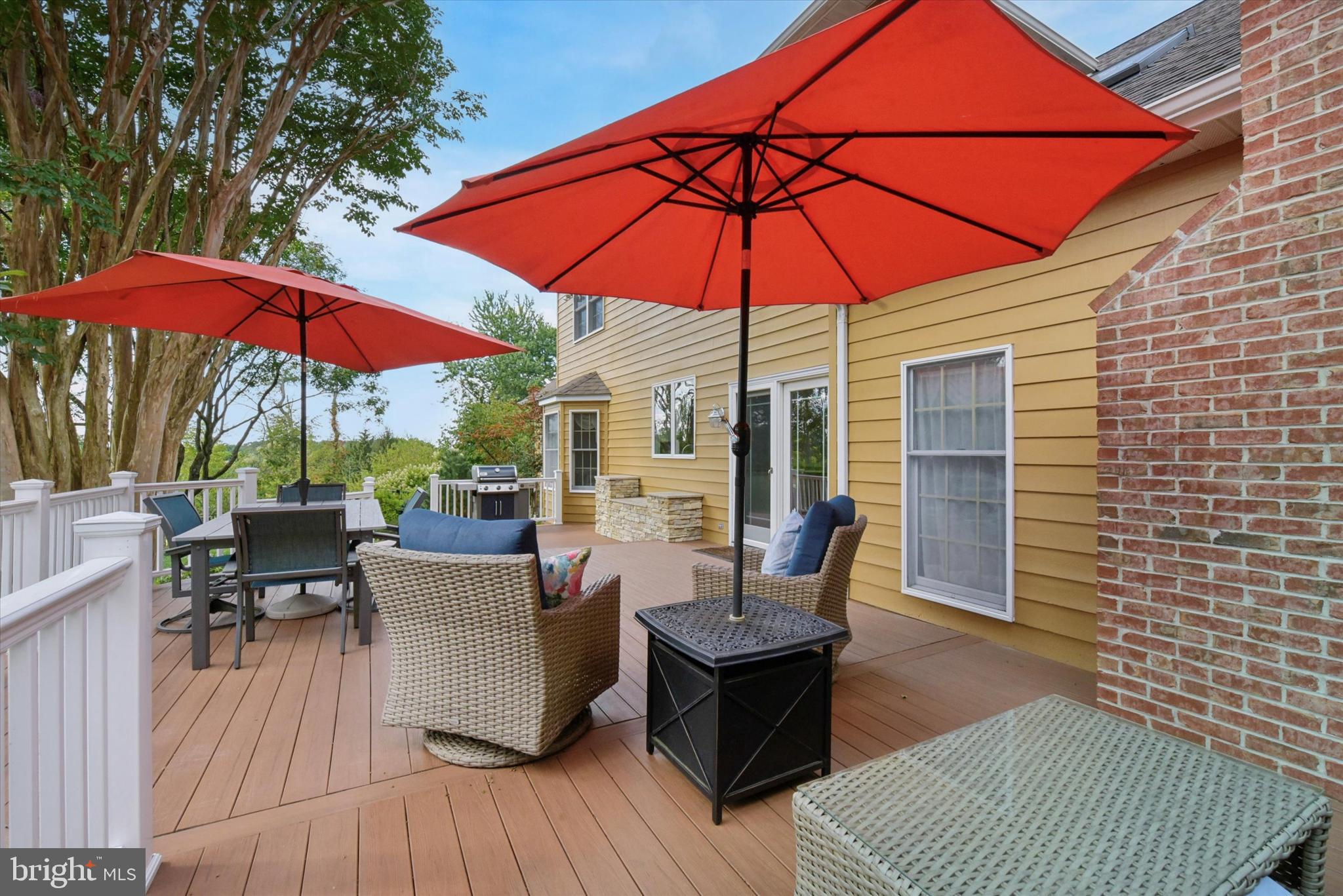 THORNBURY KNOLL - Residential