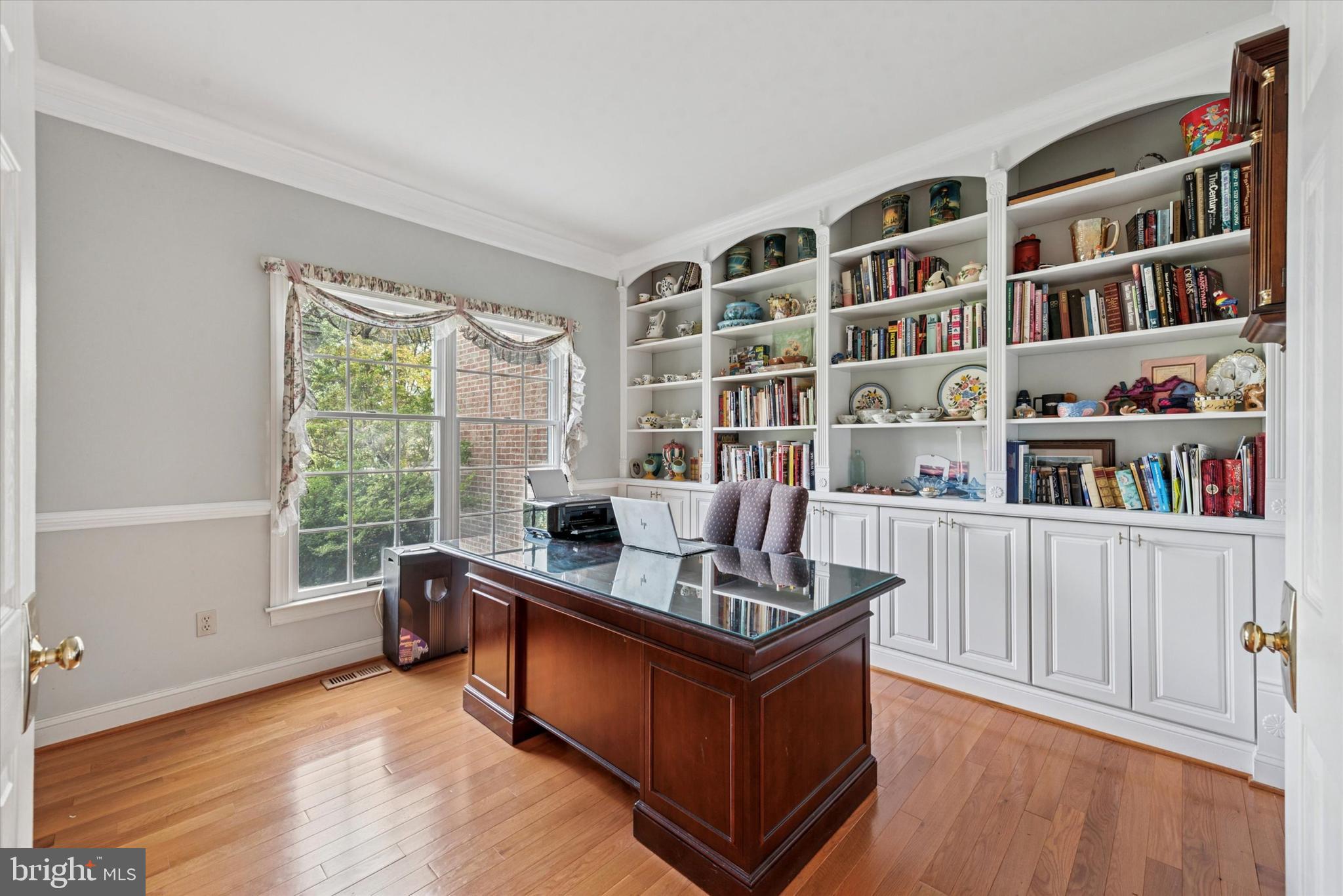 THORNBURY KNOLL - Residential