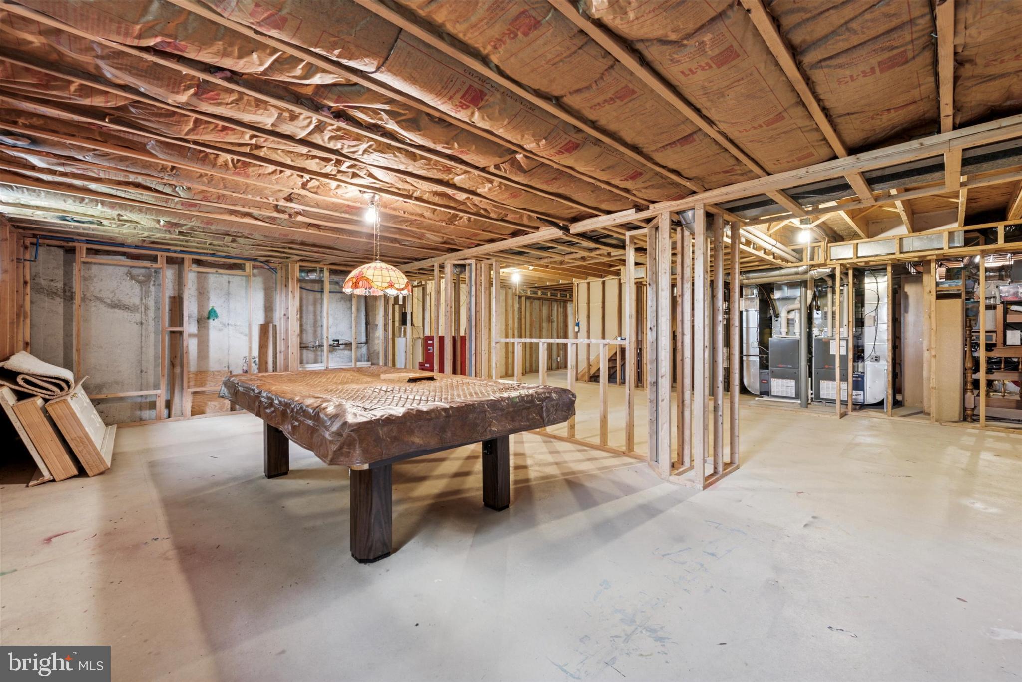 THORNBURY KNOLL - Residential