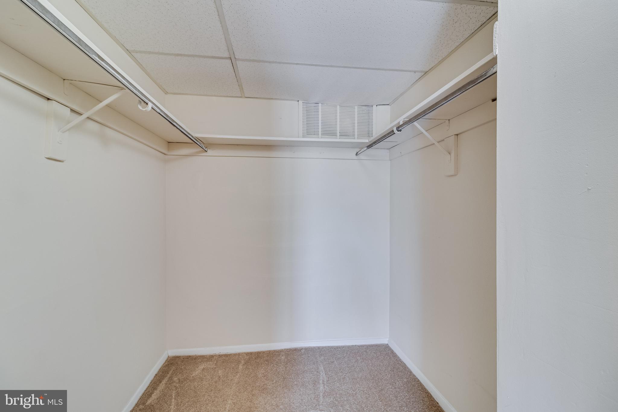 HUNTINGTON CLUB - Residential