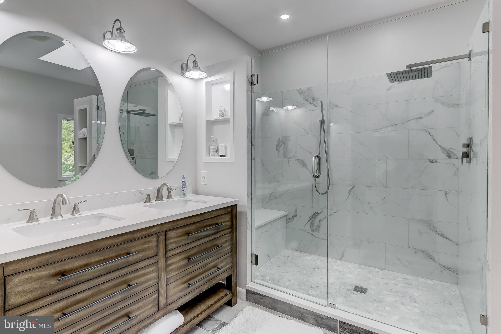 GREENWOOD - Residential