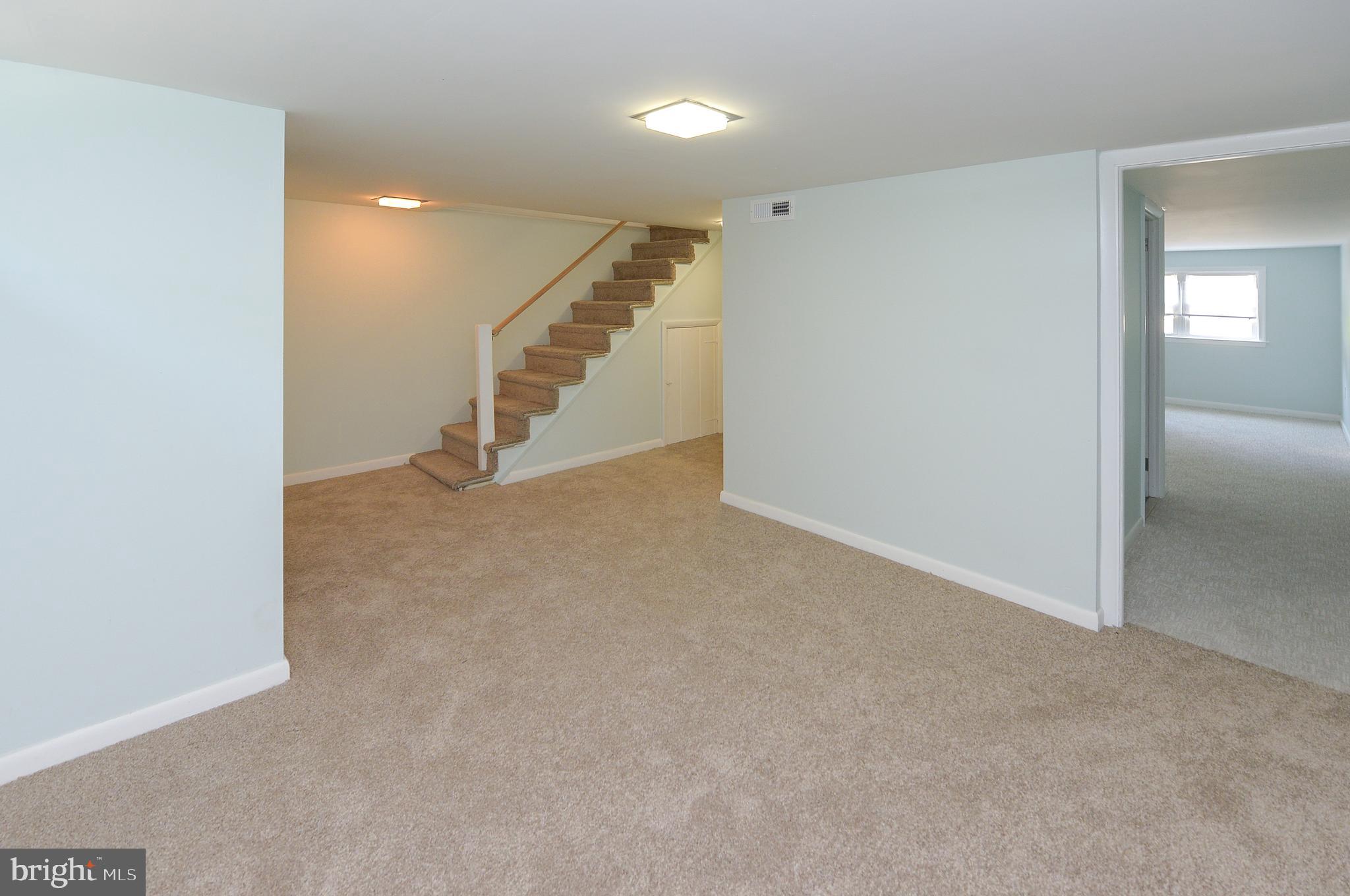 ROXBOROUGH - Residential