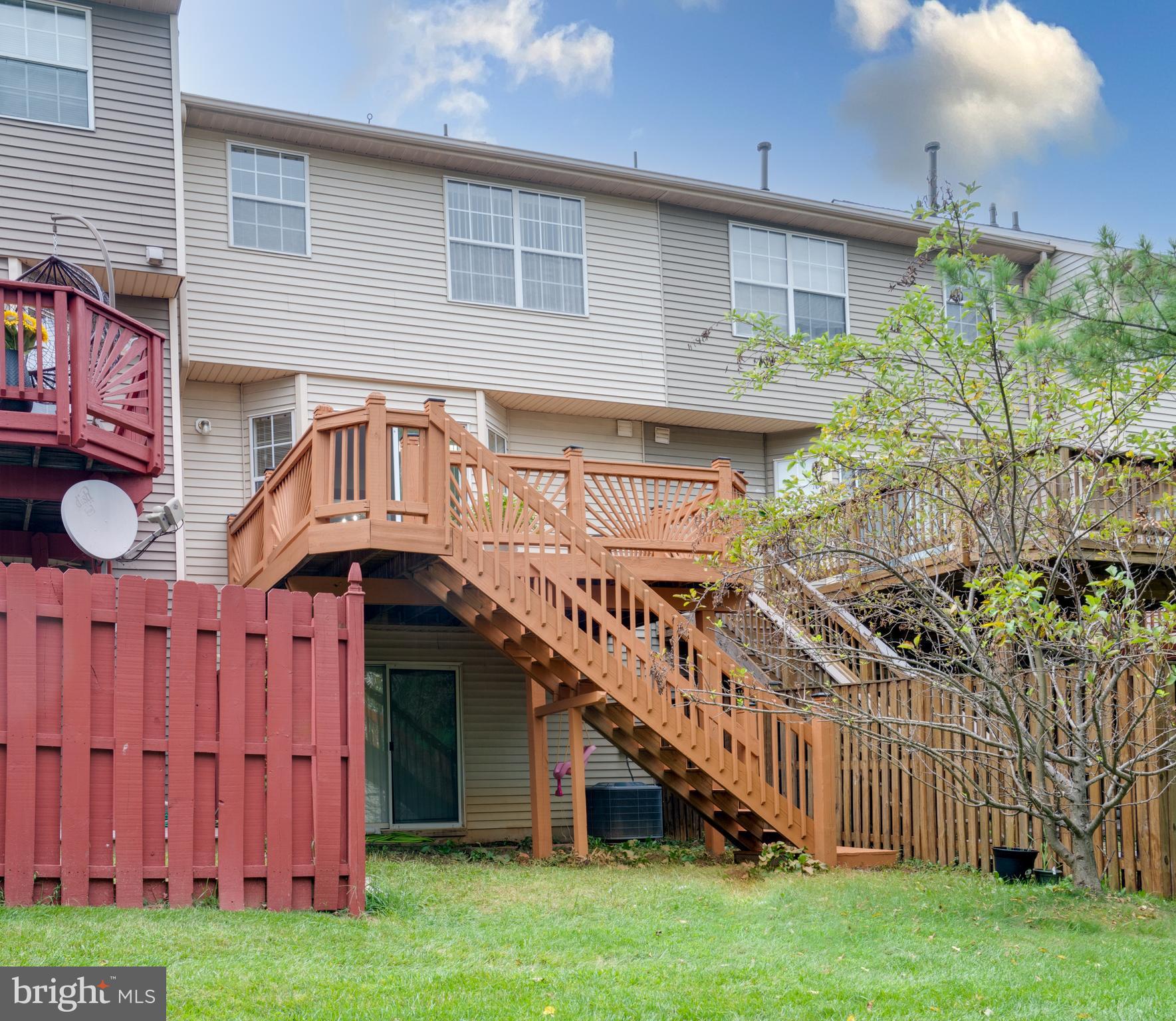 VILLAGE OF LONG REACH - Residential Lease